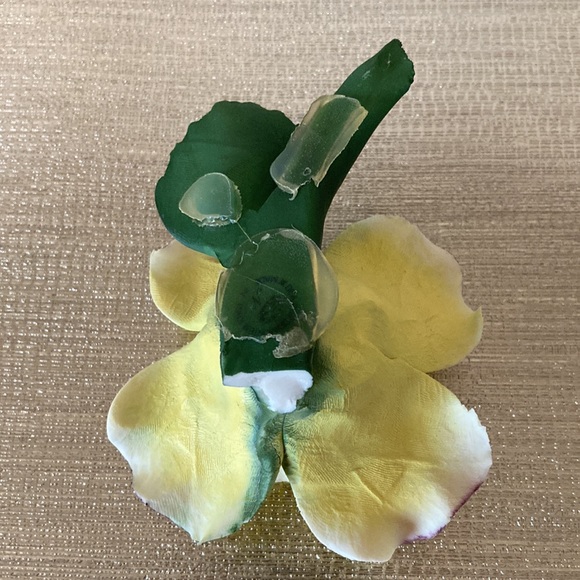 Vintage DEA Capodimonte Yellow Rose Hand Made in Italy - Picture 8 of 8